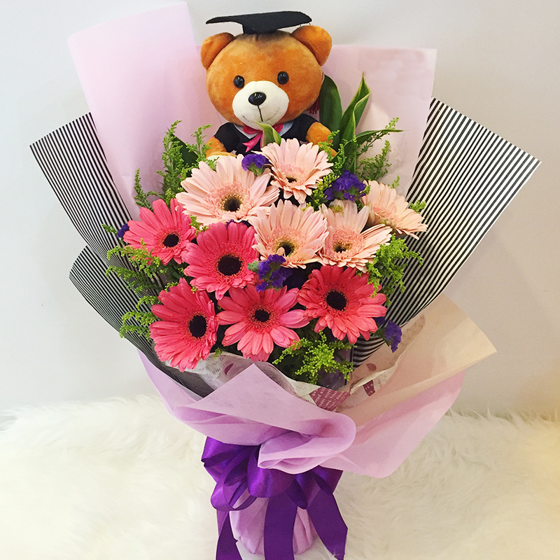 Karangan Bunga Jogja Untuk Congraduation Sahabat Pria Ataupun Wanita